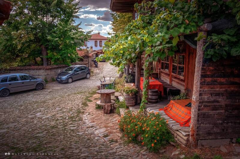 zheravna,bulgaria,travel,nature,house,light,history,green,orange,blue, Жеравна - Zheravnaphoto preview