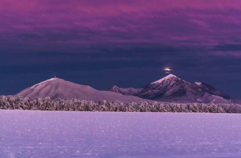 кавказ, кавказские минеральные воды, кмв, горы, бештау, машук, луна, полнолуние, зимний рассвет Холодный рассвет с лунойphoto preview