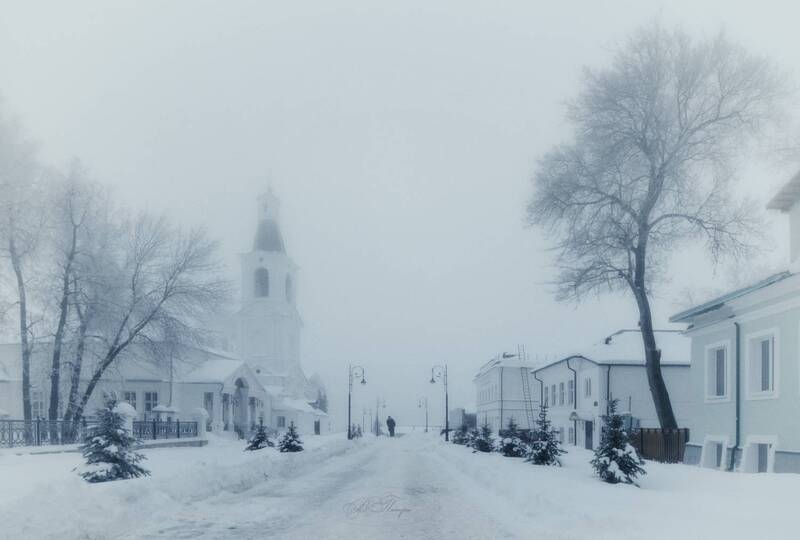 улица церковь дерево дорога Зимний туманphoto preview
