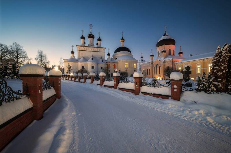 московская область, россия, храм, церковь, православие, монастырь, зима, мороз, вечер, давидова пустынь Зимний вечер у монастыряphoto preview