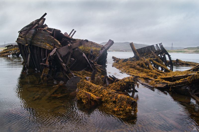 Баренцево море, Корабль, Мурманская обл, Север, Териберка Остров затонувших кораблейphoto preview