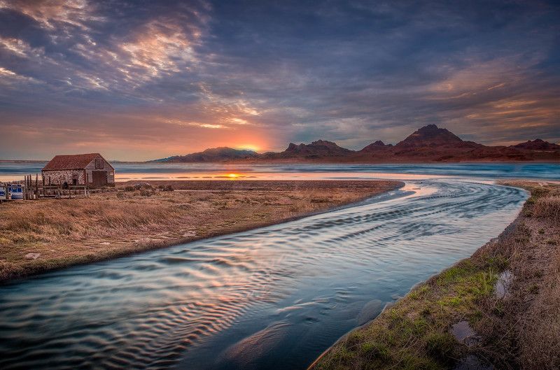 edge of the worldphoto preview