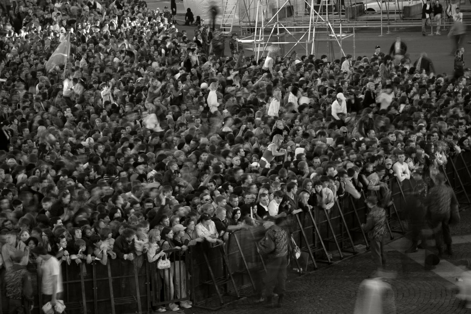 Пустите, мы тоже.... Автор: Андрей Киселев , Андрей Киселев