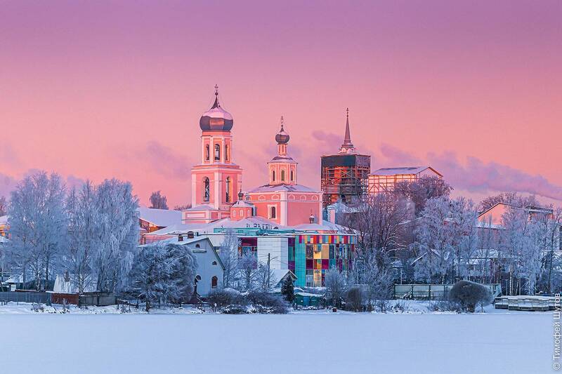 валдай Розовое полусладкое с первыми лучами солнца над Валдаемphoto preview