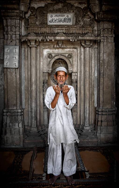 дуа, ислам, молитва, мечеть, храм, индия, ахмедабад, старик Дуа фото превью