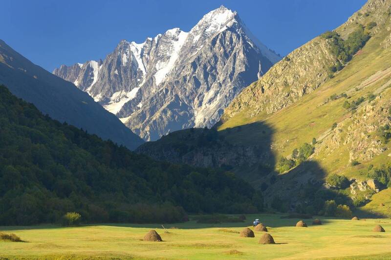 горы лето кавказ утро тихтенген Техтенгенphoto preview