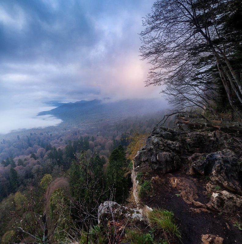 Тяжелый рассветphoto preview