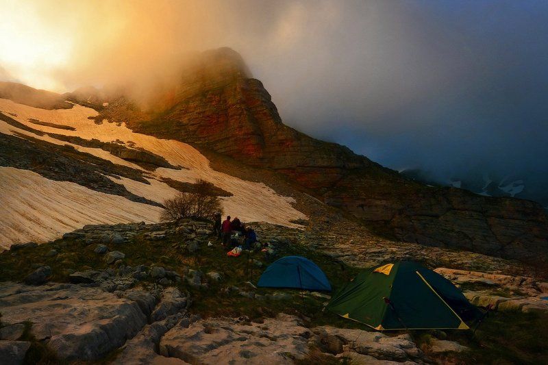 Стоянка под Красной скалойphoto preview