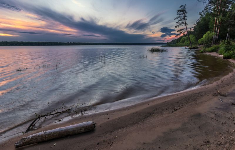 Закат на берегуphoto preview