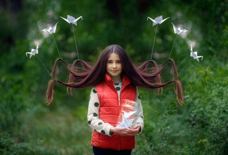 дети,портрет,девочка,весна,птицы,зелень,волосы, семья,детский портрет журавлиphoto preview