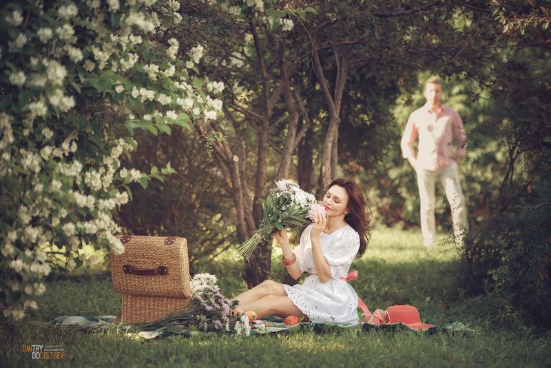 пикник, девушка, парень, парк, цветы Пикник...photo preview