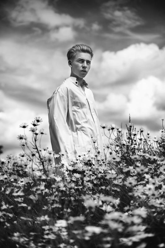 portrait, fashion, conceptual, art, boy, field, rural, summer, 50mm, canon Field of daisies  photo preview