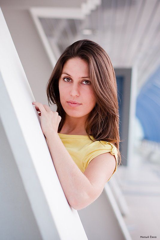 La mirada femeninaphoto preview