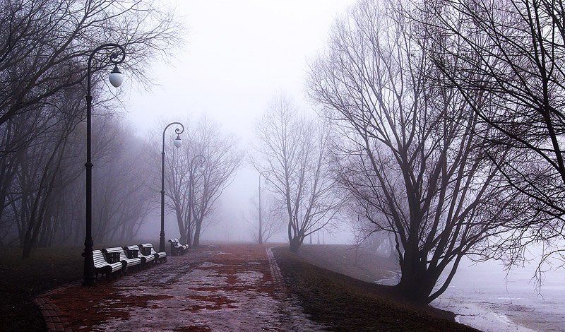 москва, царицыно, весна, туман, утро, аллея, скамья, фонарь, снег, озеро, пруд Утро туманноеphoto preview