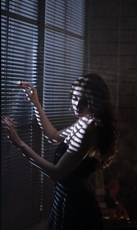 Портрет Игры со светомphoto preview