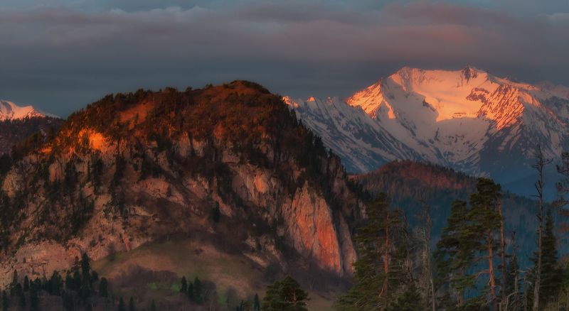 Утро у горы Афонкаphoto preview