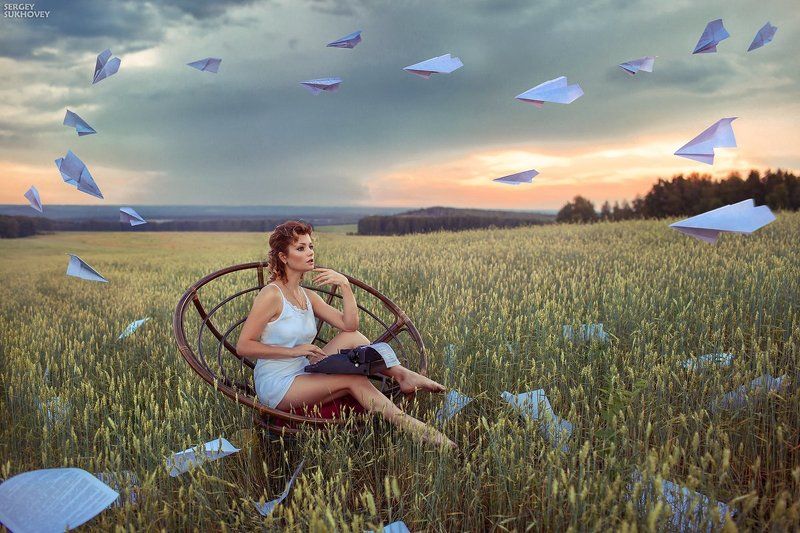 Автор, Бумажный самолетик, Вдохновение, Закат, Идеи, Идеи для творчества, Литература, Облака, Озаррение, Печатная машинка, Писатель, Поле, Поэзия, Рождение, Творчество Вдохновениеphoto preview