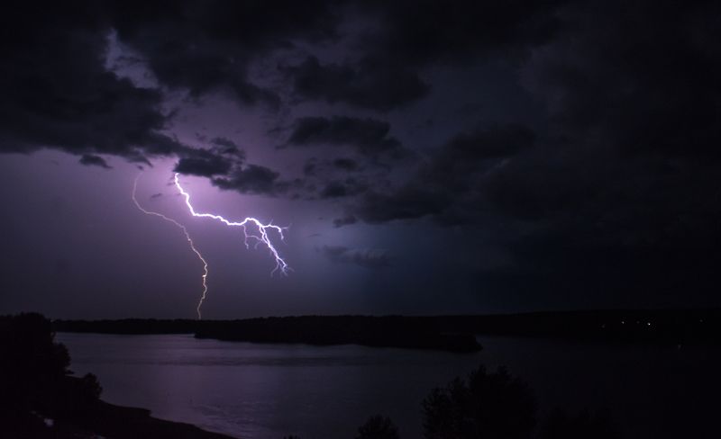 Гроза над Биейphoto preview