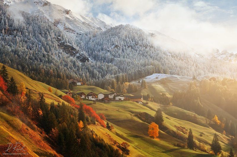 Alpen, Alps, Dolomiten, Dolomites, Dolomiti, Italia, Italien, Italy, Alta Badia, La Valle, Wengen,  South Tyrol, Tyrol, europe, villages, houses, meadow, alpine meadow, autumn, autumn colors, winter colors, autumn landscape, daniel rericha, fog, mist, mor Autumn or winter?photo preview