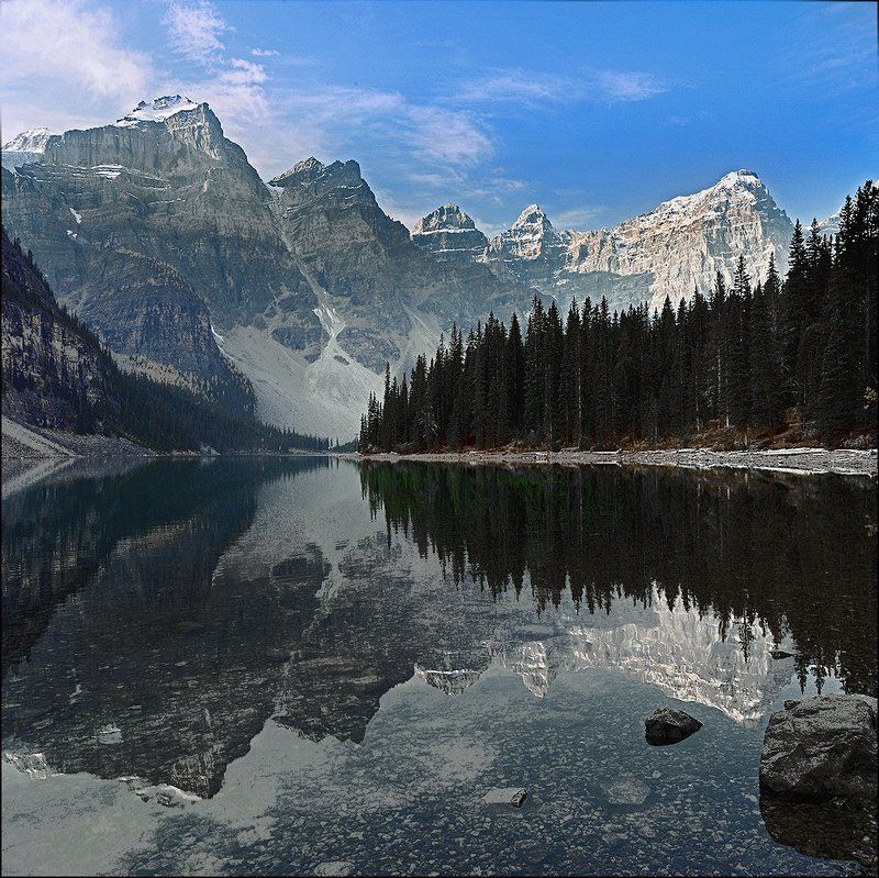 Lake Moraine .photo preview