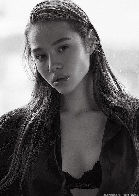 Adel / AVANTphoto preview