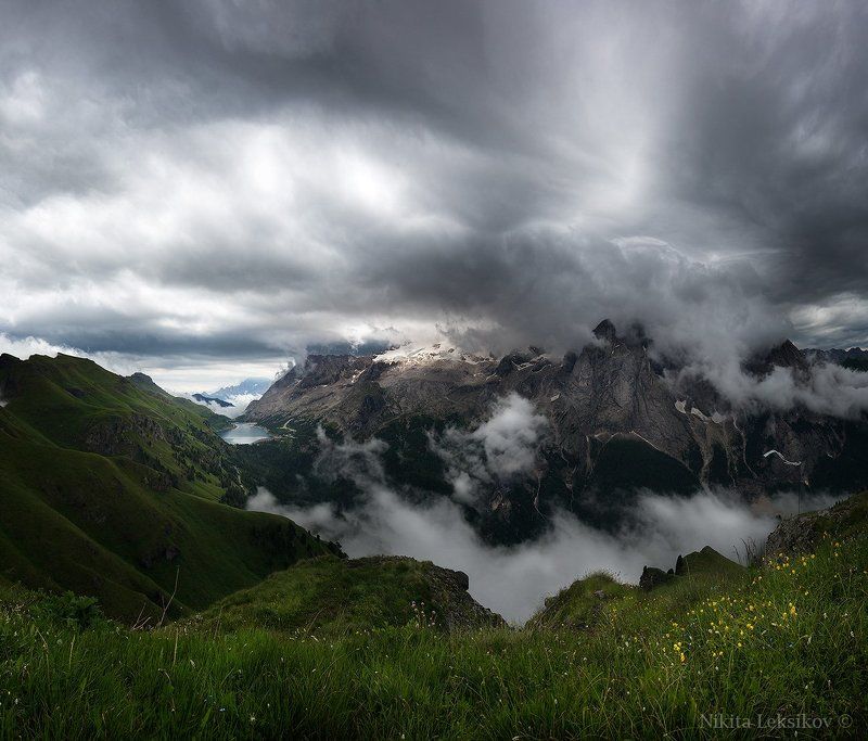 Италия, Доломиты, Альпы, горы, небо, тучи Королева Доломитовphoto preview