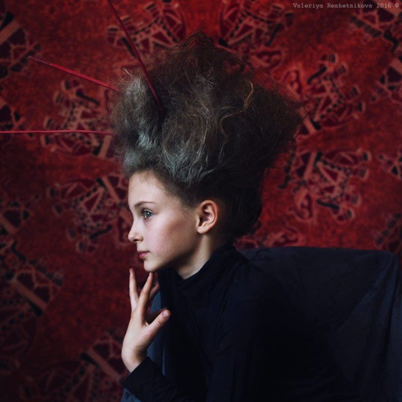 Красныйphoto preview