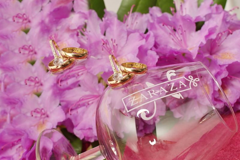 Wedding ringsphoto preview