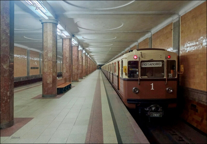 станция метро Красносельская. Москва