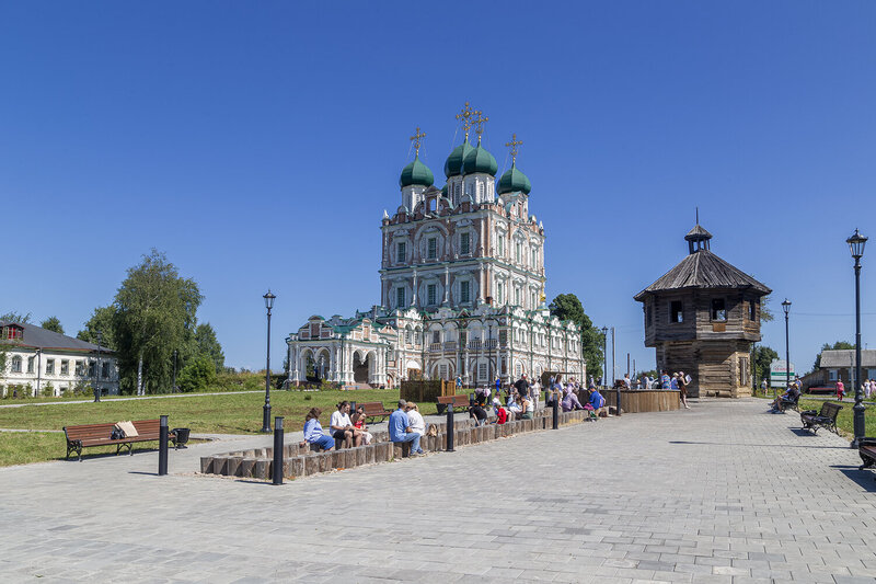 У солёного источника.
