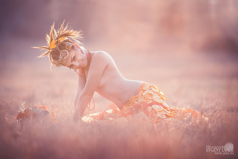 Апельсиновое платьеphoto preview