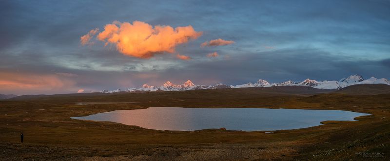 Киргизия, горы, закат, облако, озеро, Данкова пик Небесная проекцияphoto preview