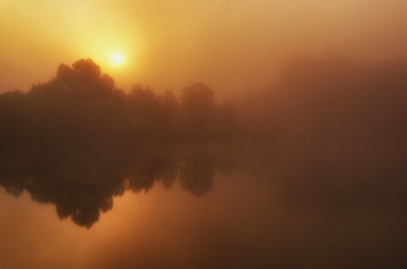 Туманный рассветphoto preview