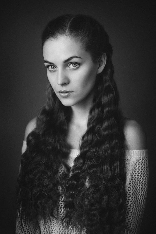 портрет, ч/б, модель, студия Дашаphoto preview