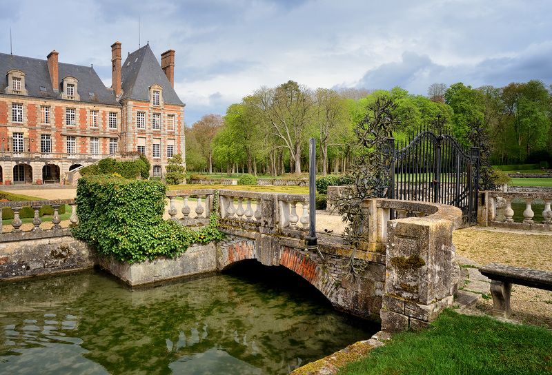 château, de, courances Обитаемый замокphoto preview