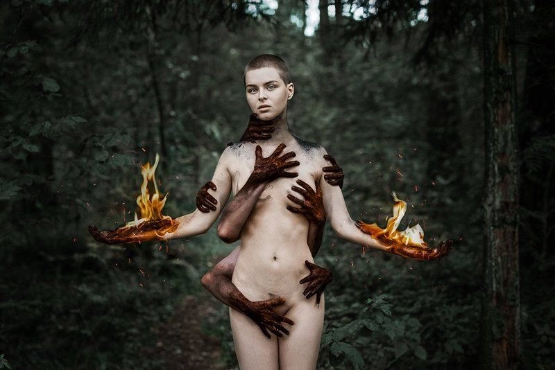 портрет, глаза, волосы, девушка, веснушки, лето, арт, огонь, сказка, демоны photo preview