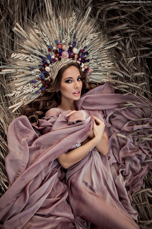 пшеница, девушка, красиво, розовый, платье, пшеница, рожь, колоски, кокошник, цветы, кэнон, поле, сеновал Пшеница.photo preview