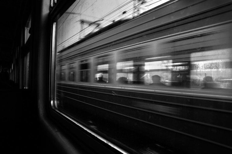 проносится мимо...photo preview