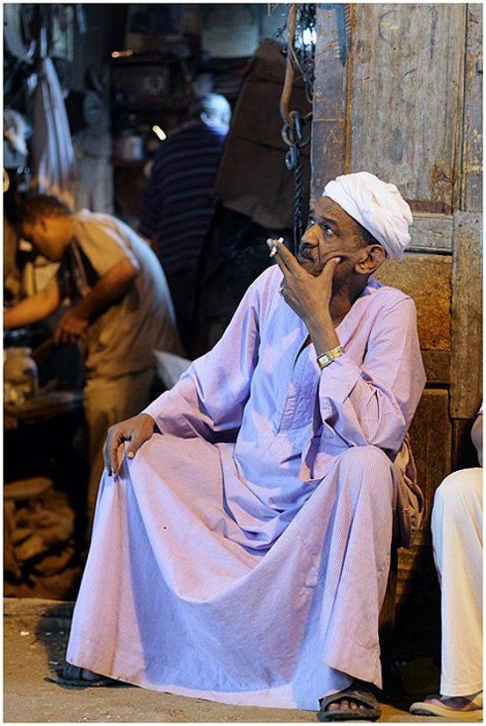 египет, луксор, мужчина Хозяин мастерскойphoto preview