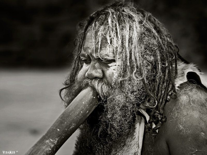 австралия, абориген, портрет, мужчина, дудка Титульная нацияphoto preview