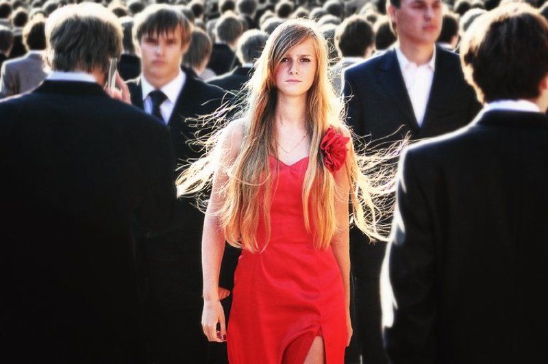 wwwest В красномphoto preview