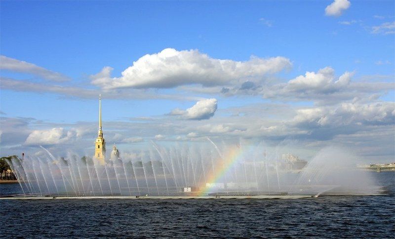 фонтан, нева, стрелка Город и фонтанphoto preview