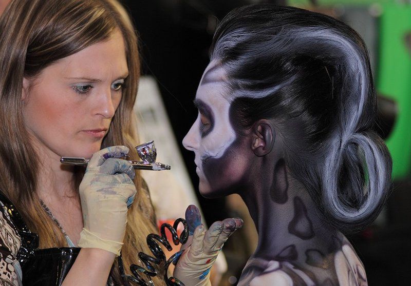 фотофорум, девушки Последний штрихphoto preview