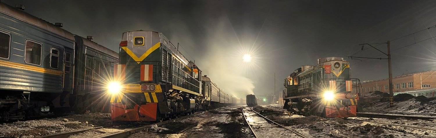 Ночная смена. Автор: Александр Коновалов сортировочная, тепловоз, ржд, пути, железная, дорога, ночь, зима, холод, прожектор, тэм, Александр Коновалов