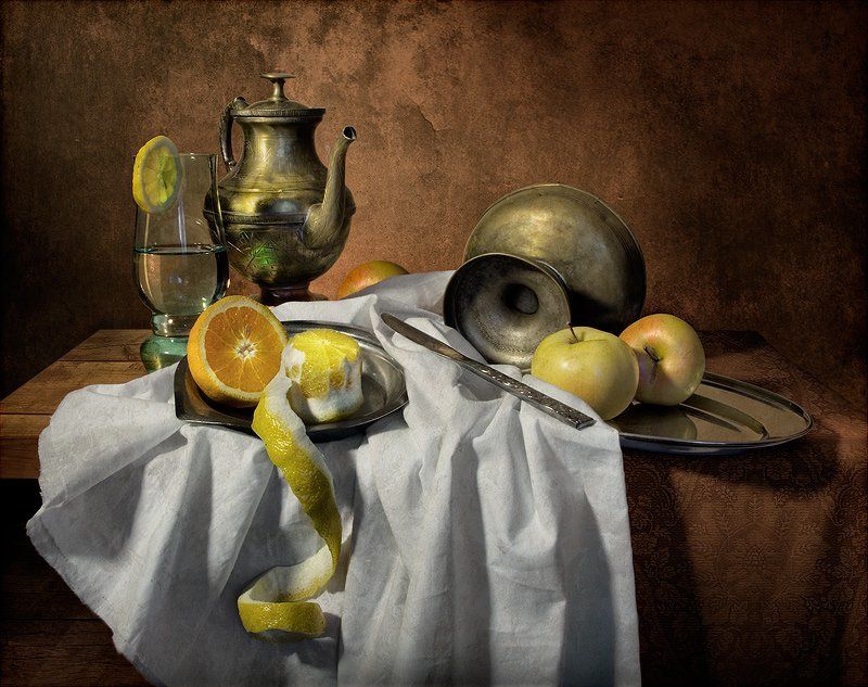 натюрморт, постановка, драпировка, бокал, напиток Напиток на десерт фото превью