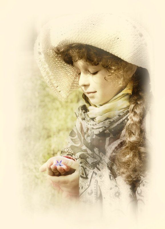 цветочек, девочка, шляпа, ретро, солнце цветочек на ладошке...photo preview