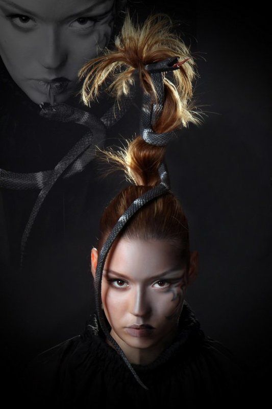 портрет.девушка,модель,взгляд пожирающий взглядphoto preview