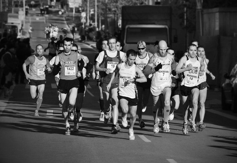 марафон, бег, атлетика 7 минут... Оторвались...photo preview