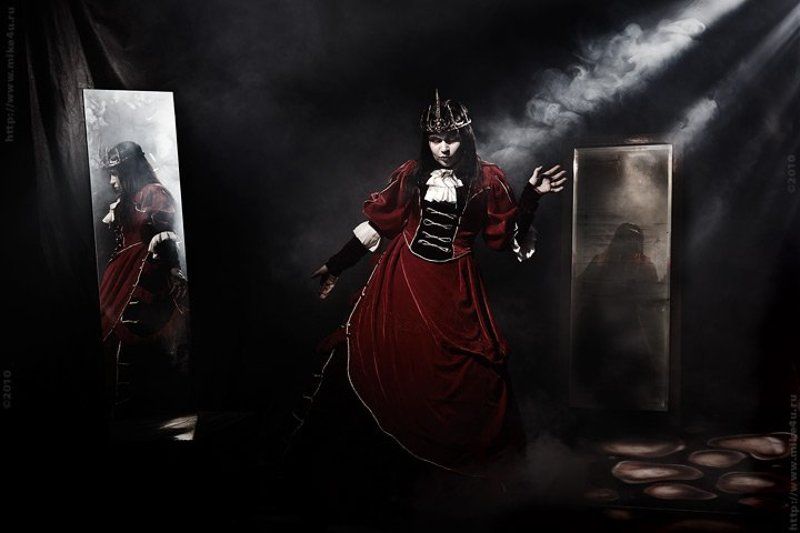 фотоцех Жизнеописание Красной Королевыphoto preview