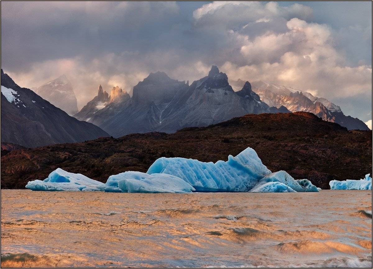 Lago grey в бронзе заката. Автор: izh Diletant (Валерий Щербина) patagonia, chile, torres, del, paine, lago, grey, патагония, чили, izh Diletant (Валерий Щербина)